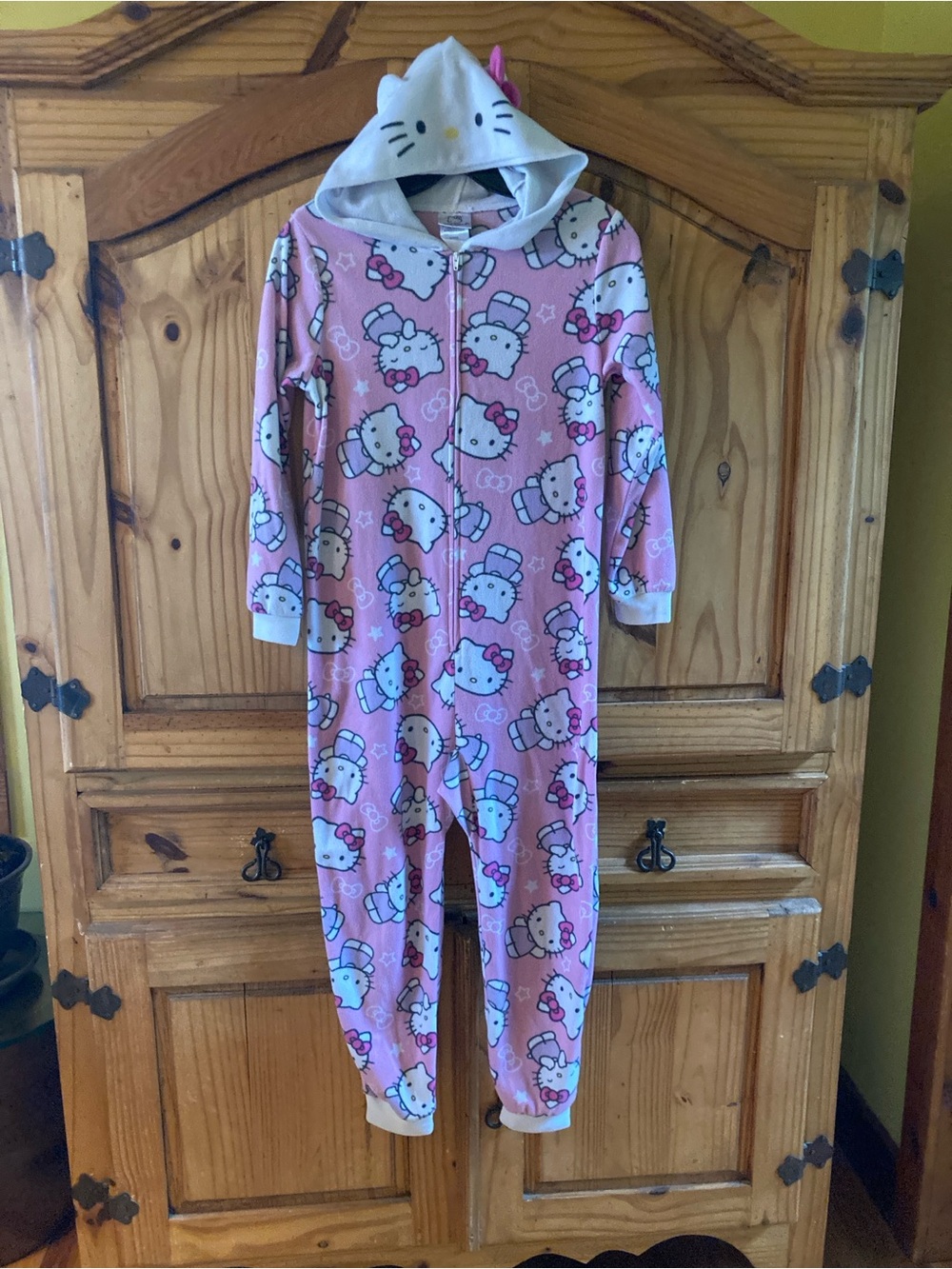 Girls Hello Kitty pink purple one piece hooded pajamas size L (10/12)